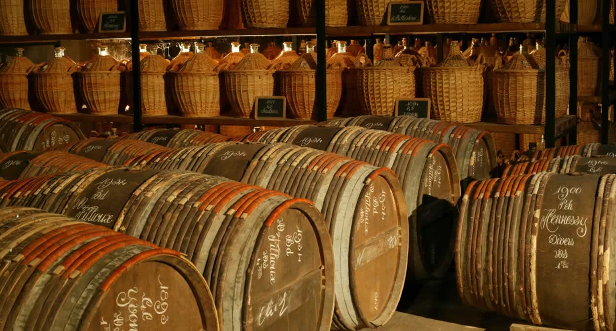 Explore the world of cognac at Château de Mirambeau © Relais & Châteaux