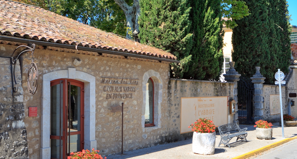 Maison des vins Coteaux Varois en Provence © Hervé Fabre